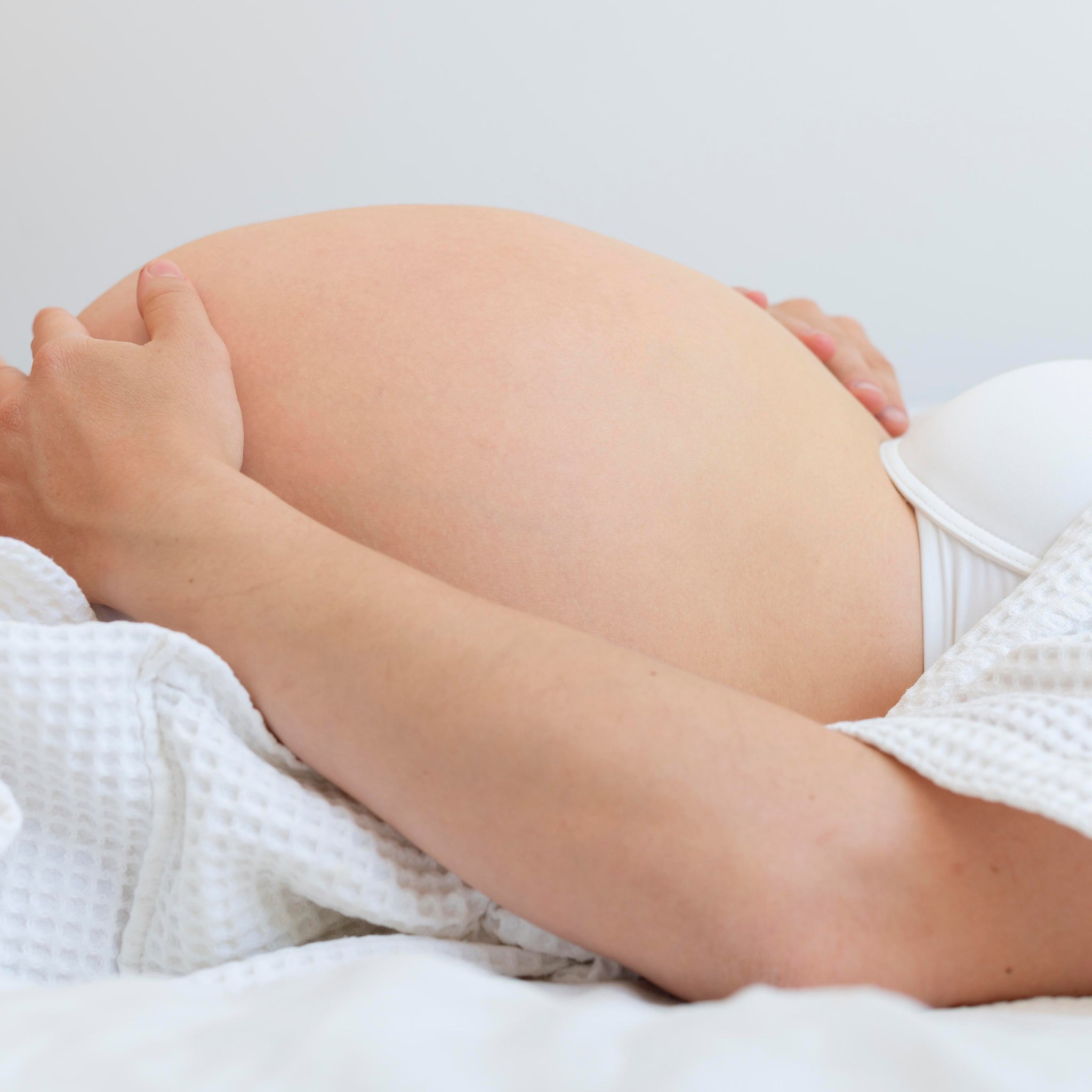 Massage femme enceinte par Julia  (Bruxelles / Beersel / Rhode-Saint-Genèse) - MAKESENZ